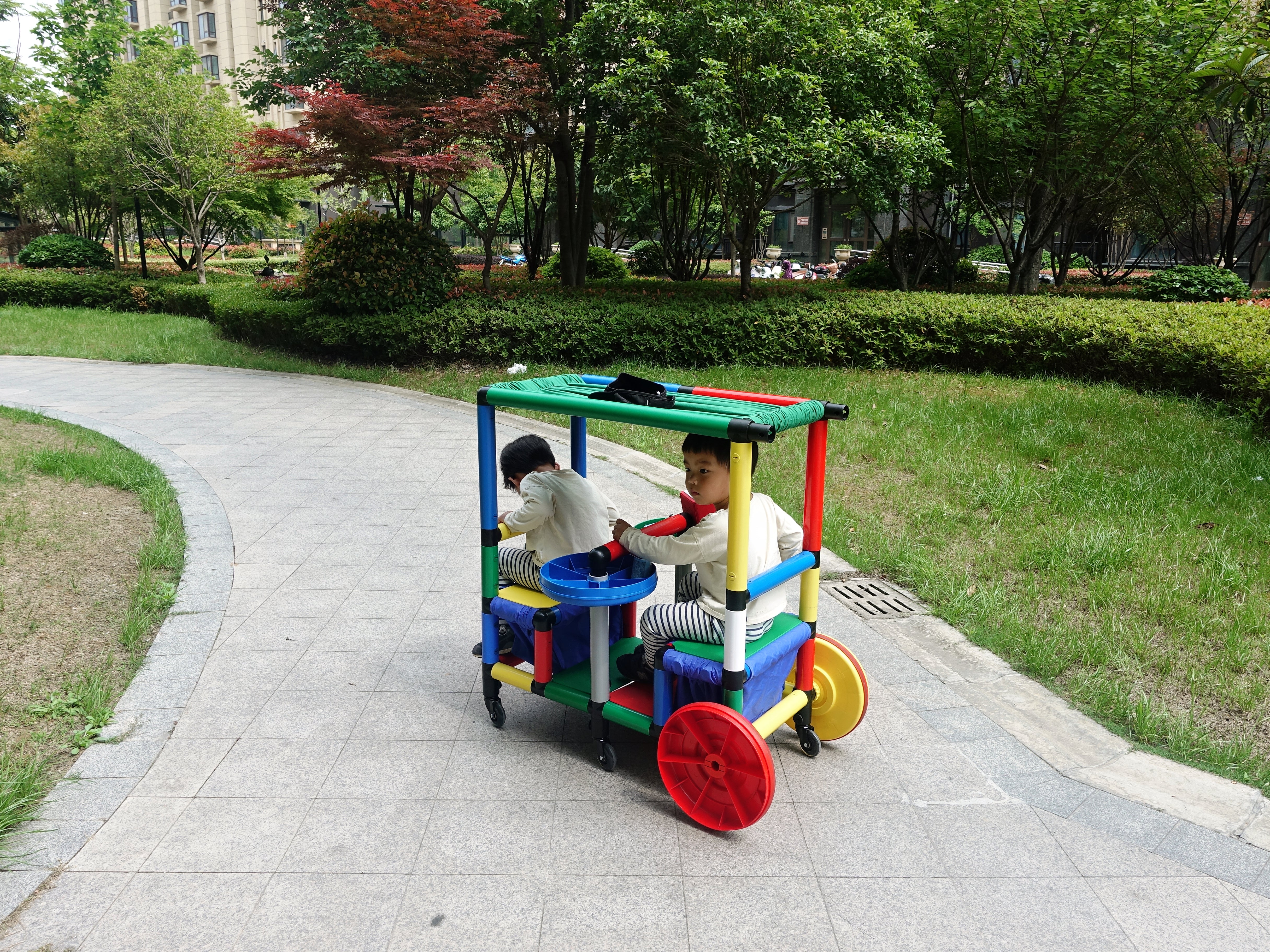 QUADRO Adventures in China – QUADRO THE GIANT CONSTRUCTION KIT