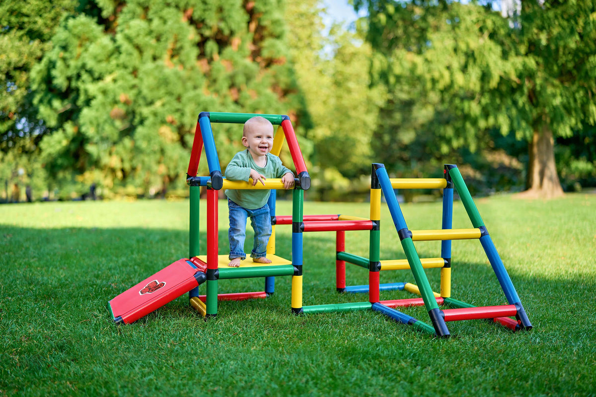 Grow through play, discover with confidence – with the Climbing Parkour from QUADRO